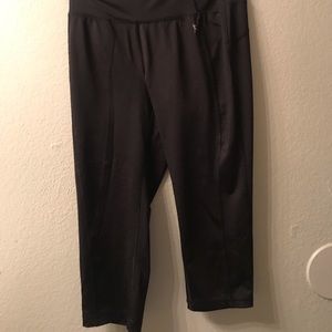 Cropped workout leggings